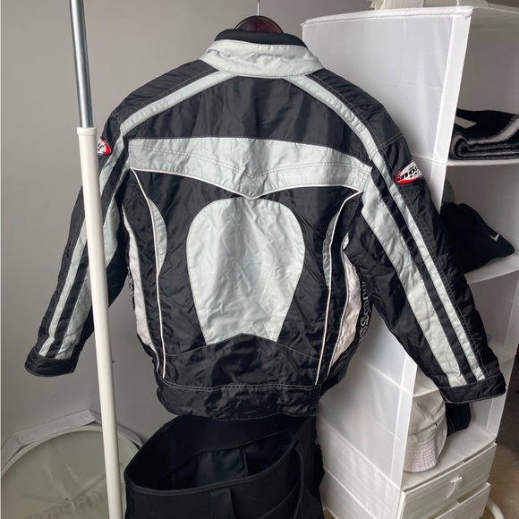 Mossi Racing Jacket - Picture 2 of 3